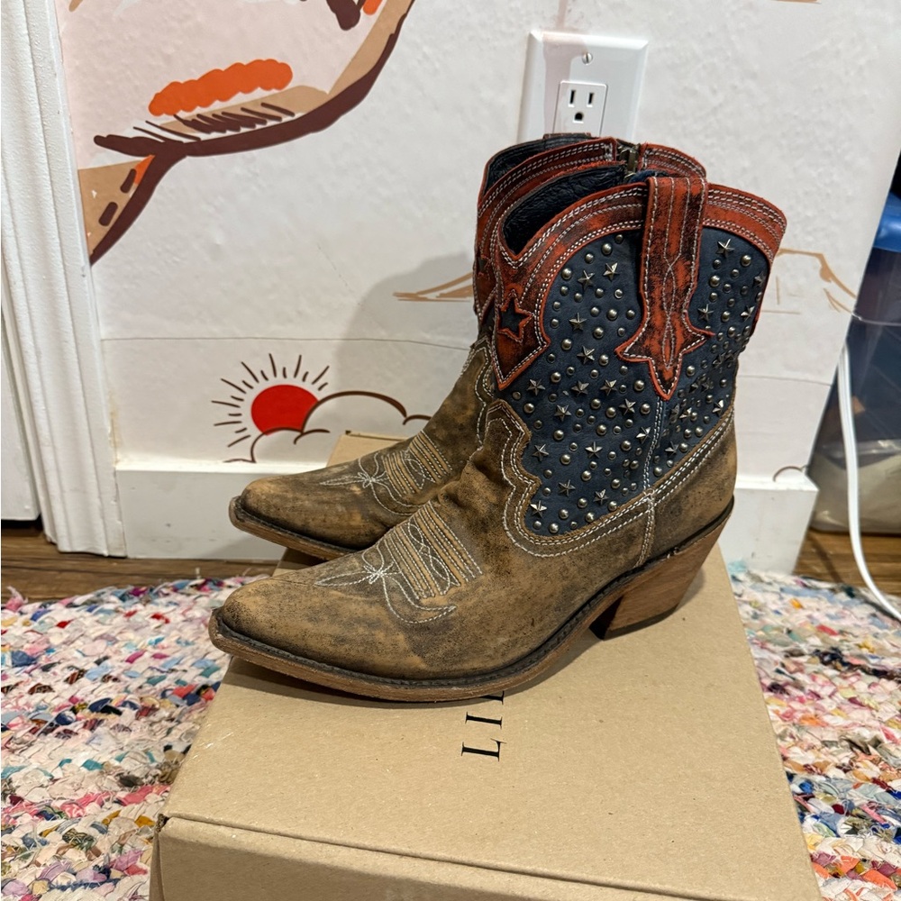 like new Liberty Black Jules Vintage Canela Ankle Boots - Picture 4 of 6